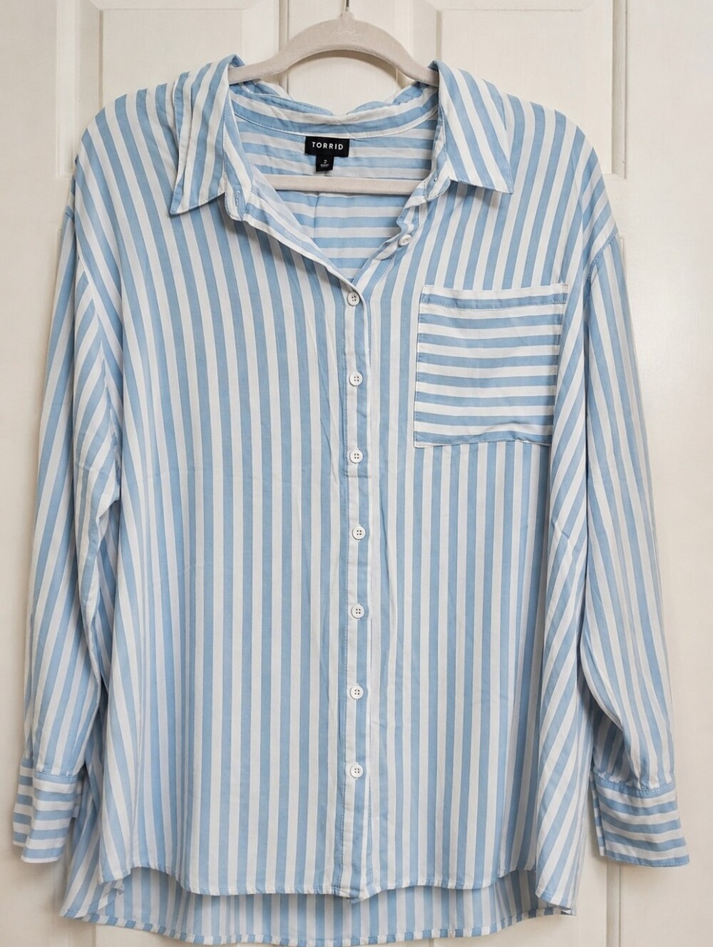 Torrid Size 2 Blue White Striped Oversized Button Up Shirt Lightweight Rayon.